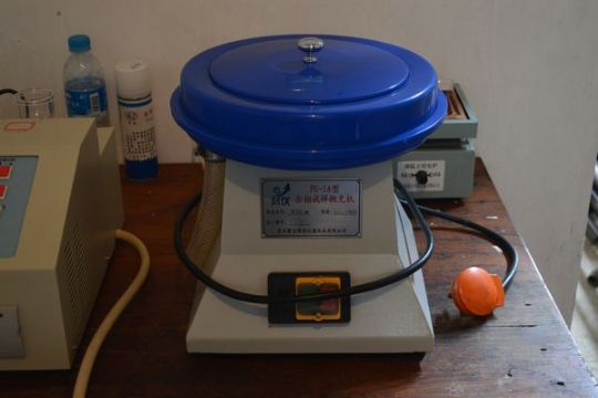 点击查看详细信息<br>标题：Polishing machine 阅读次数：1860